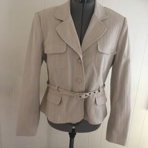 Merona NWOT  cream, detailed blazer,.size M